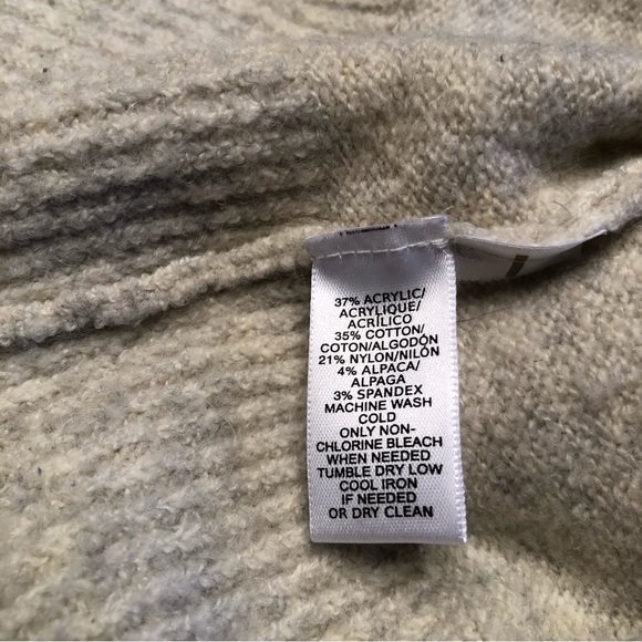 Women’s Loft Cream Funnel Neck Sweater Size Medium - Picture 9 of 9